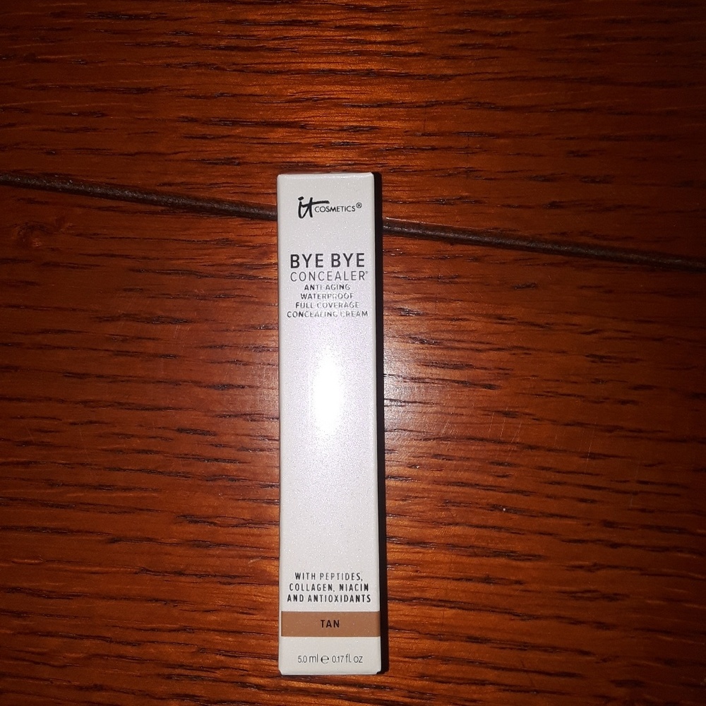 IT Cosmetics concealer